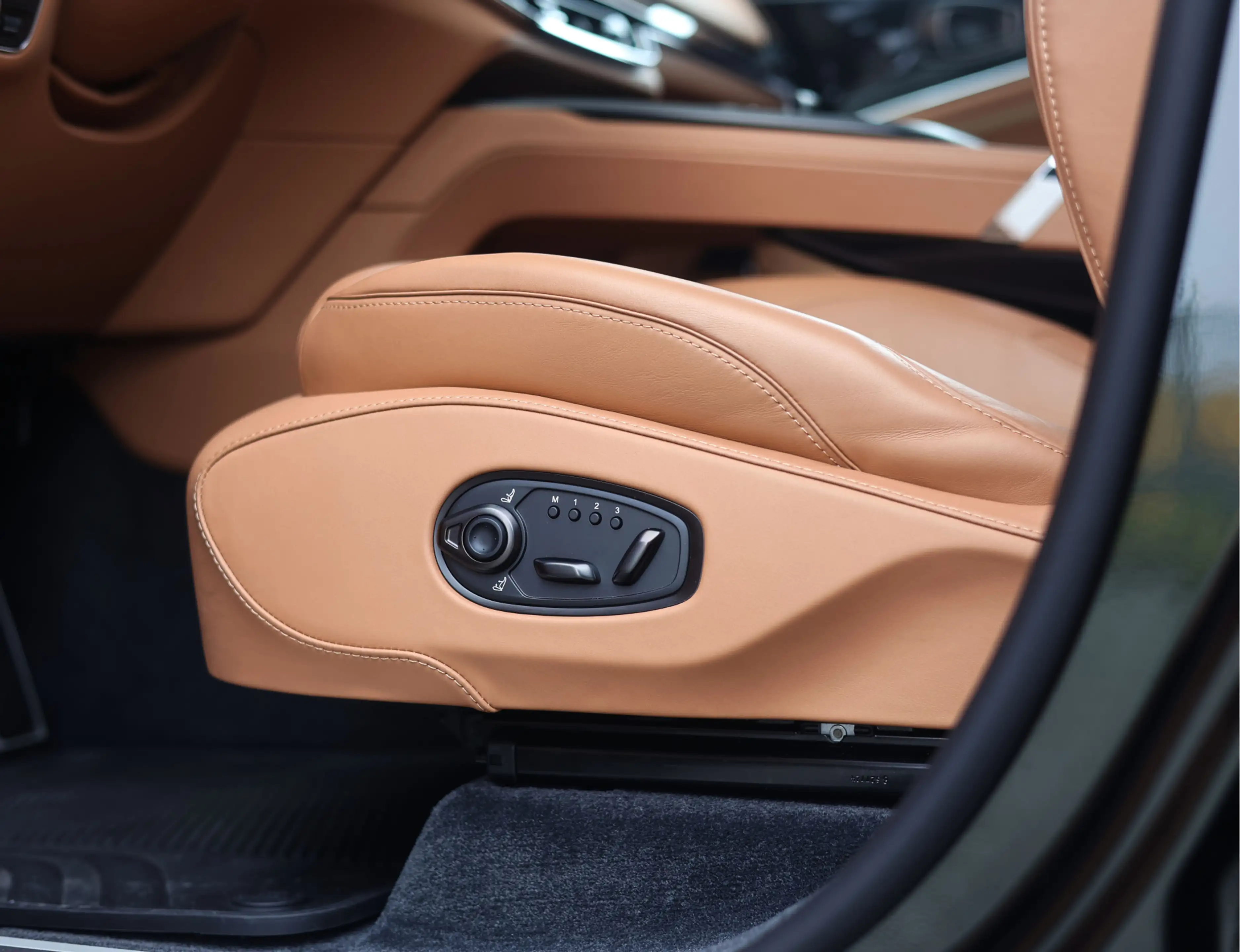 Aston Martin DBX 4.0 V8 707 | Minotaur Green - Nieuwstaat! — photo 26