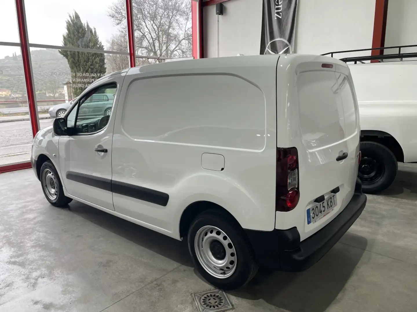 Peugeot Partner Furgón 1.6BlueHDI Confort L1 100 Blanc - 1