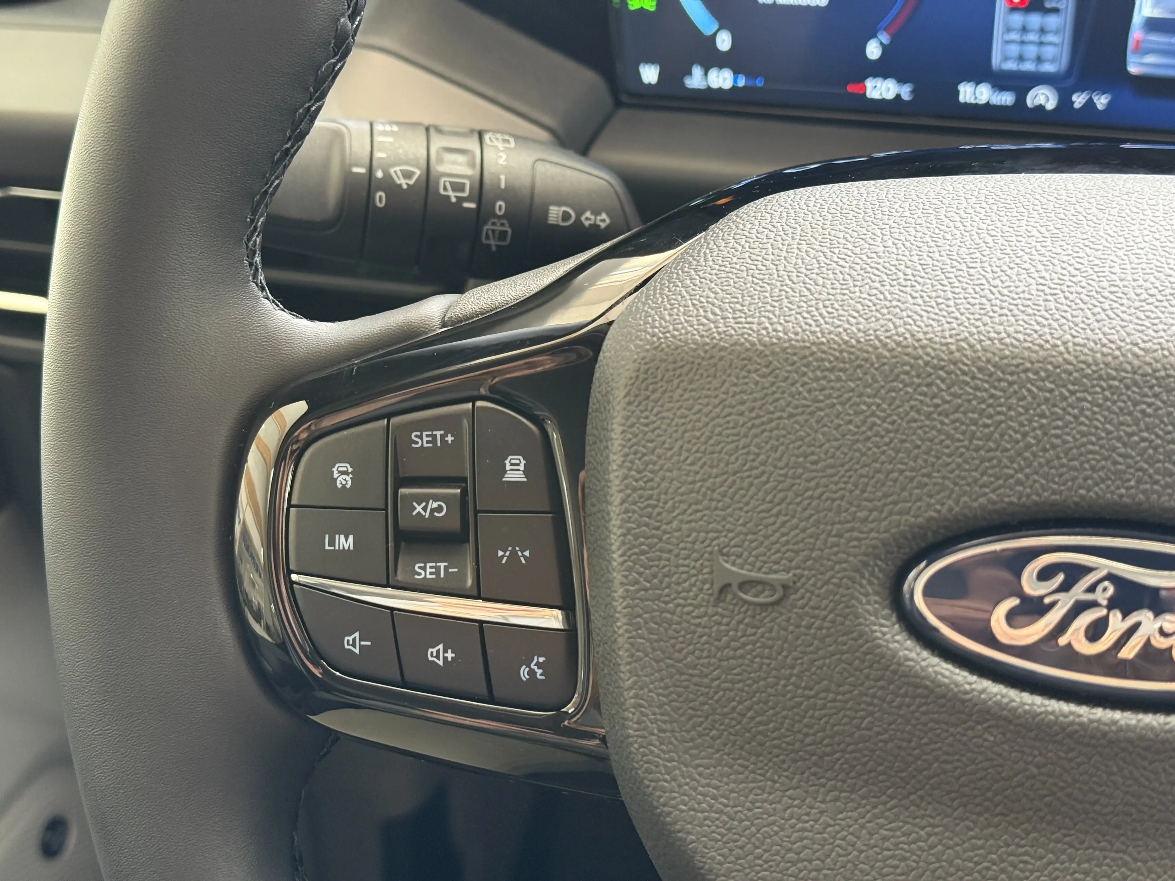 Ford Tourneo Custom Titanium X L2 AWD elek. AHK / B&O / Standheizung — photo 12