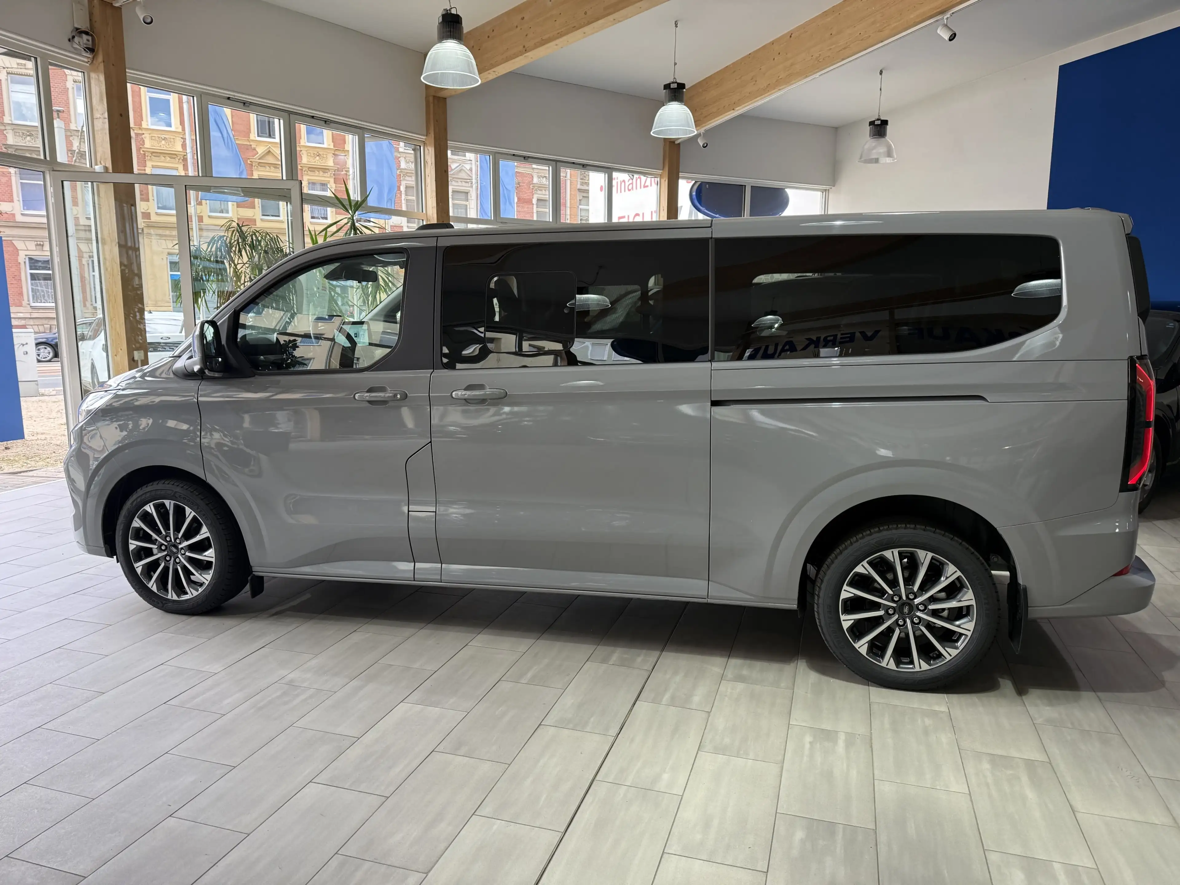 Ford Tourneo Custom Titanium X L2 AWD elek. AHK / B&O / Standheizung — photo 8