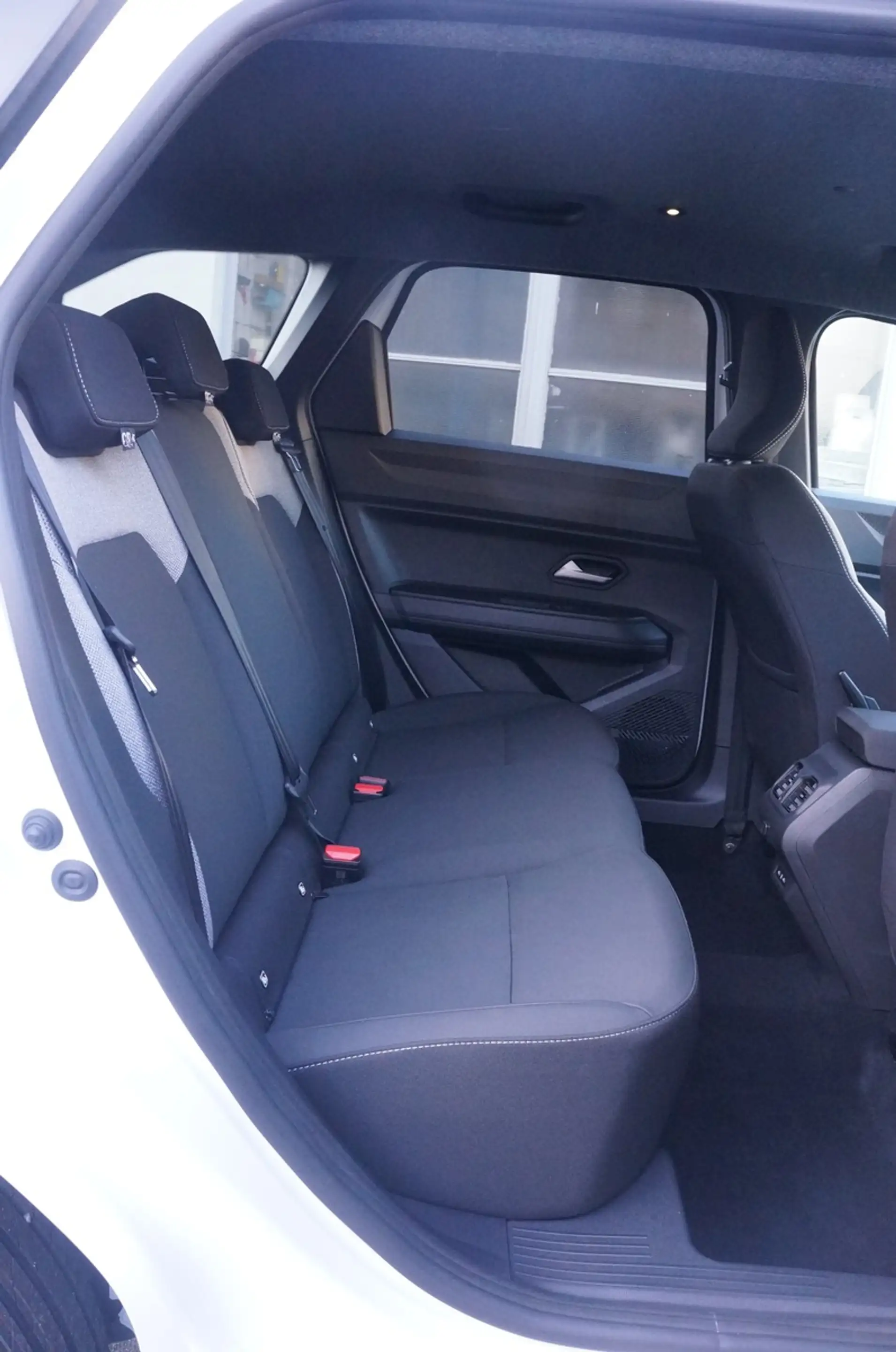 Dacia Bigster Journey+ mildHybrid 140 *NAV+4xCAM TOTWinkelw.  2 — photo 21