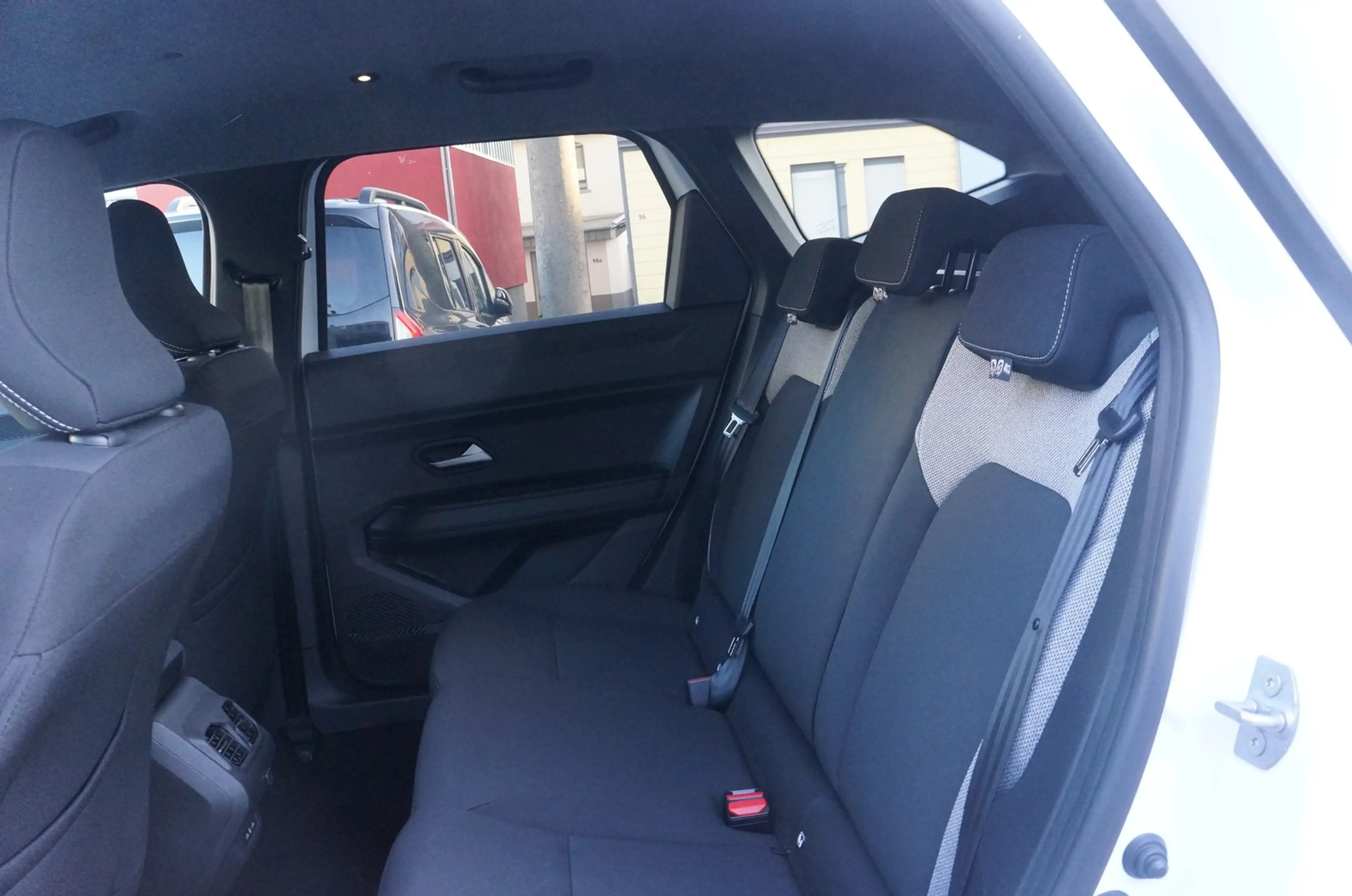 Dacia Bigster Journey+ mildHybrid 140 *NAV+4xCAM TOTWinkelw.  2 — photo 20