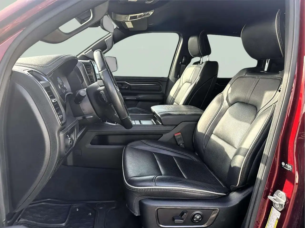 Dodge RAM 2022 — фото 10