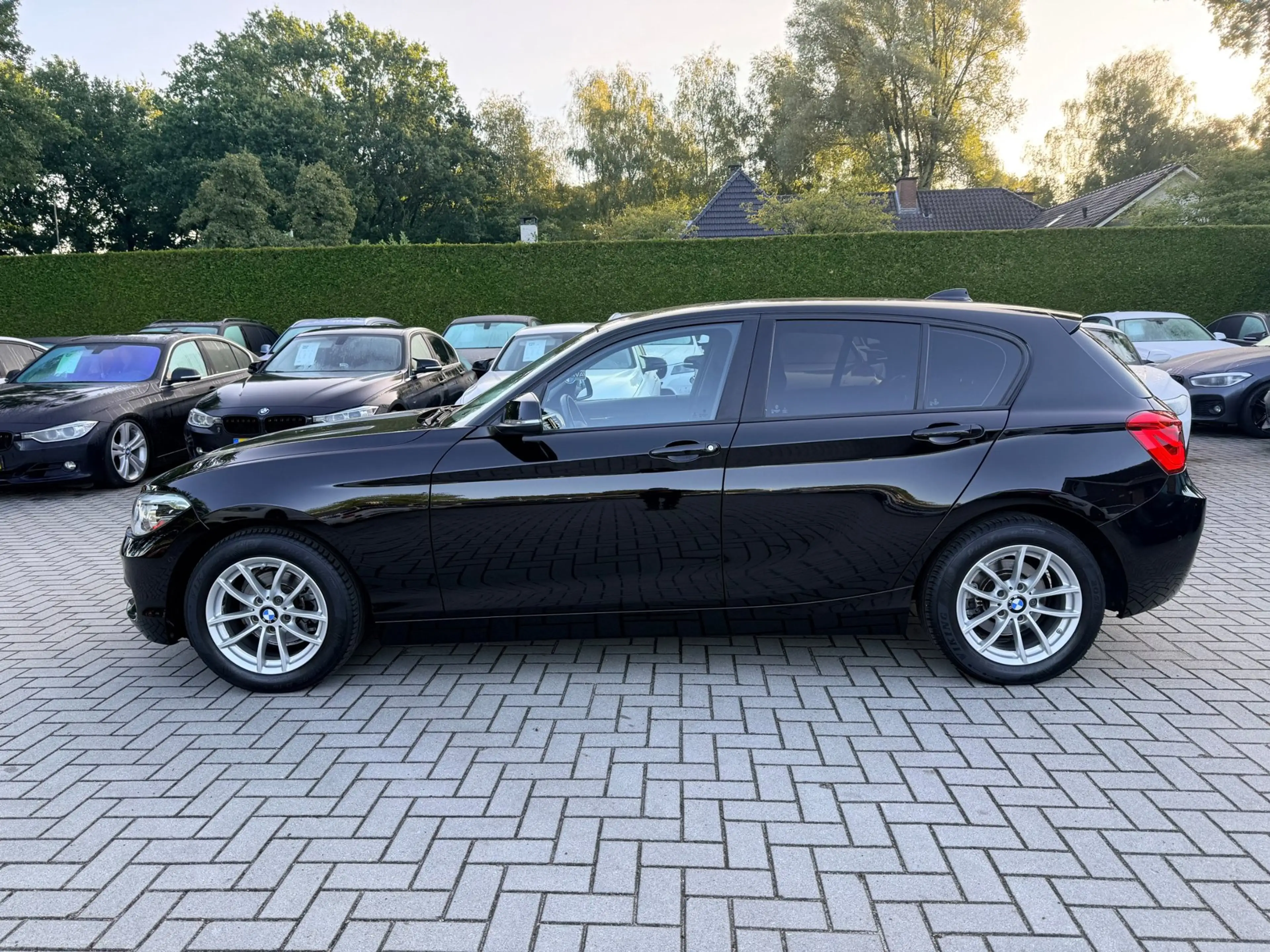 BMW 118 1-serie 118i Corporate Lease Executive|Nieuwe Turb — photo 13