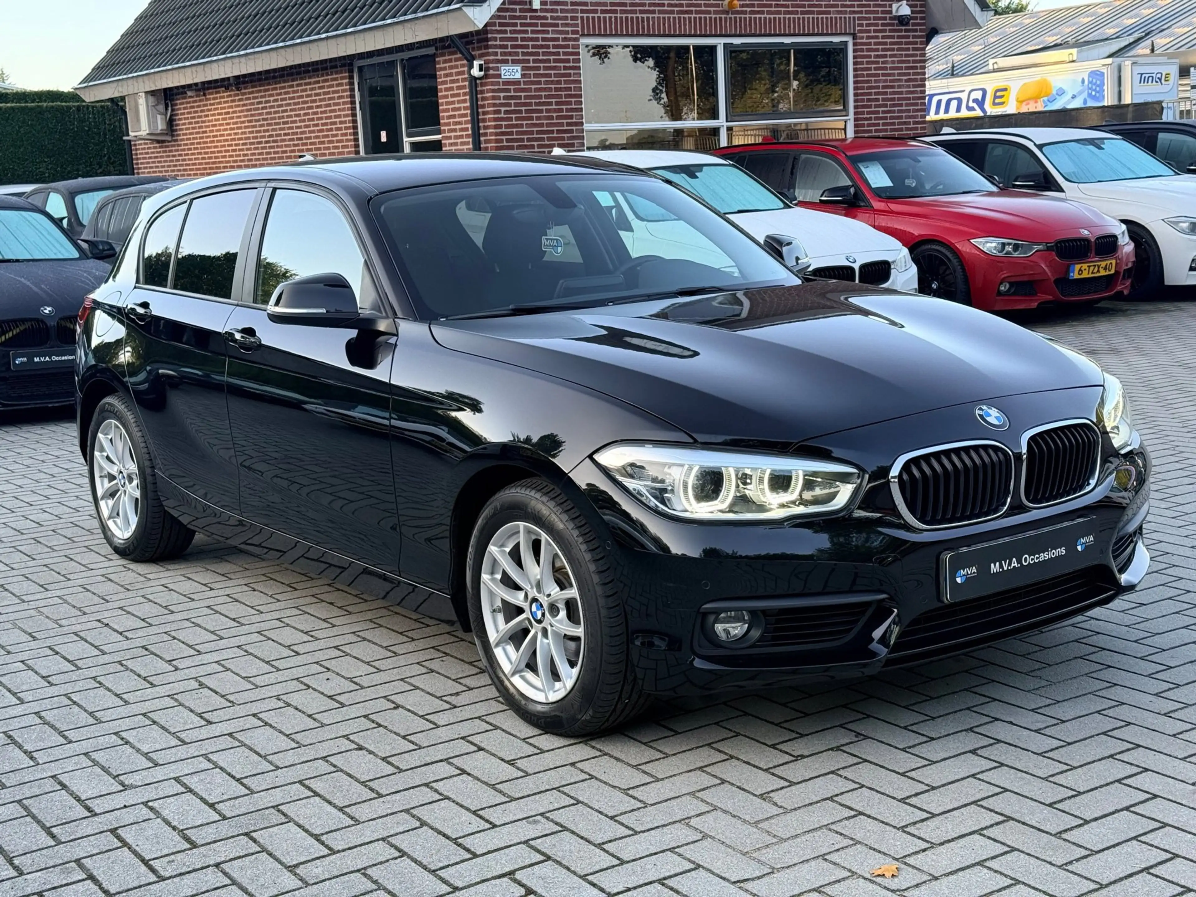 BMW 118 1-serie 118i Corporate Lease Executive|Nieuwe Turb — photo 5