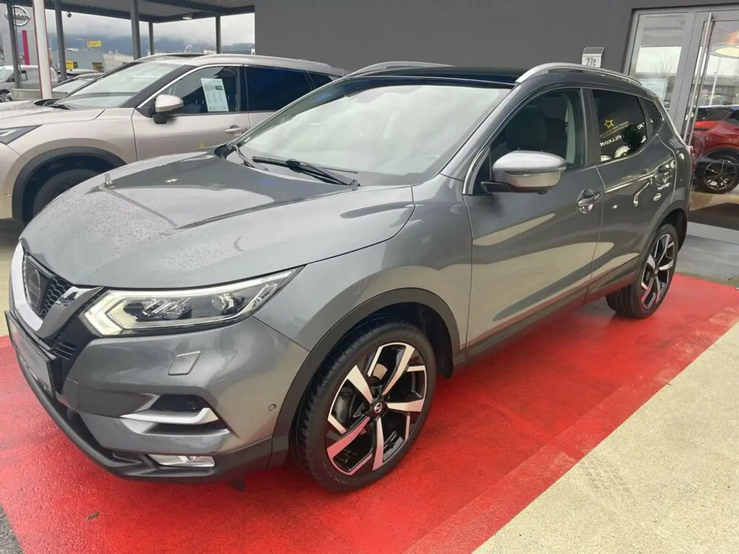 Nissan Qashqai Tekna 1,6 Diesel Automatik Gris - 1