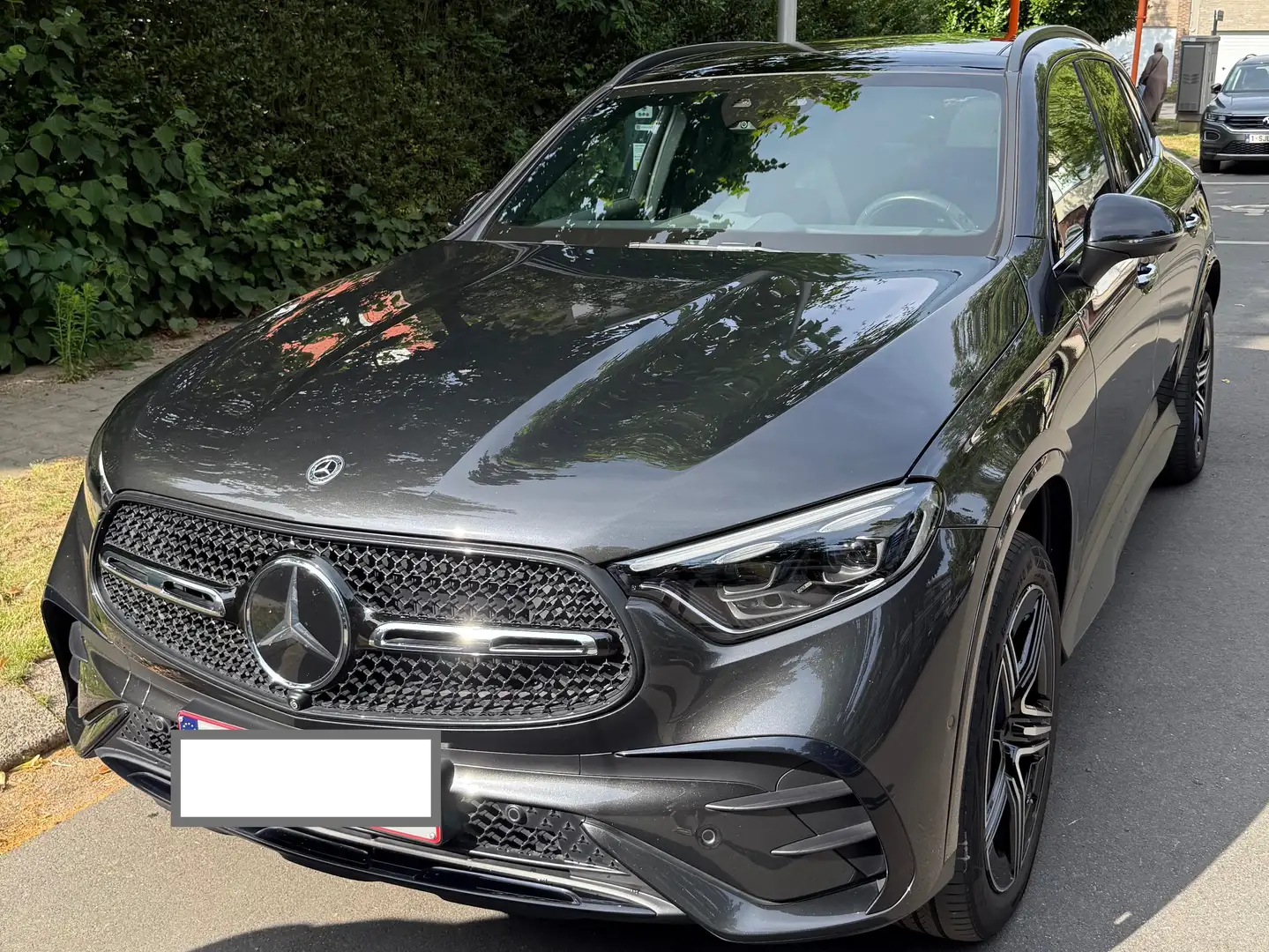 Mercedes-Benz GLC 300 GLC-Coupe 300 e 4Matic 9G-TRONIC AMG Line Advanced Grijs - 1