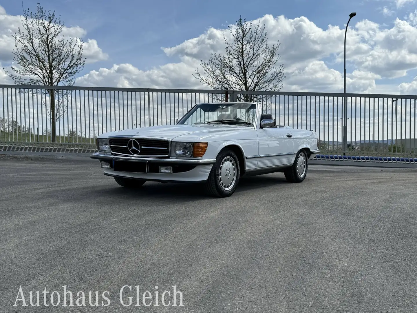 Mercedes-Benz 560 560 SL Klima/Sitzhzg./Radio MB - Exquisit - Alb - 2