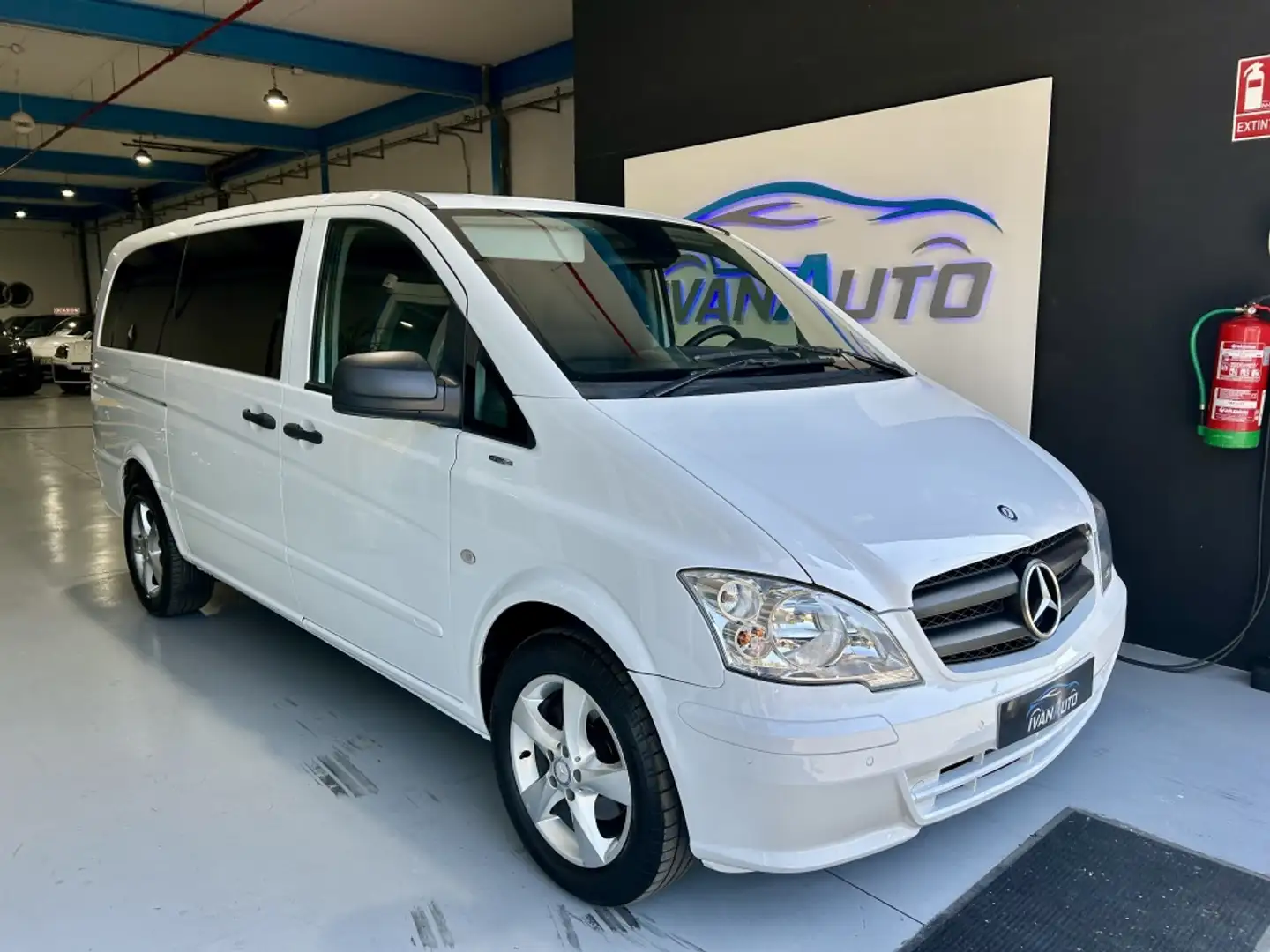 Mercedes-Benz Vito Mixto 116CDI Larga Wit - 1