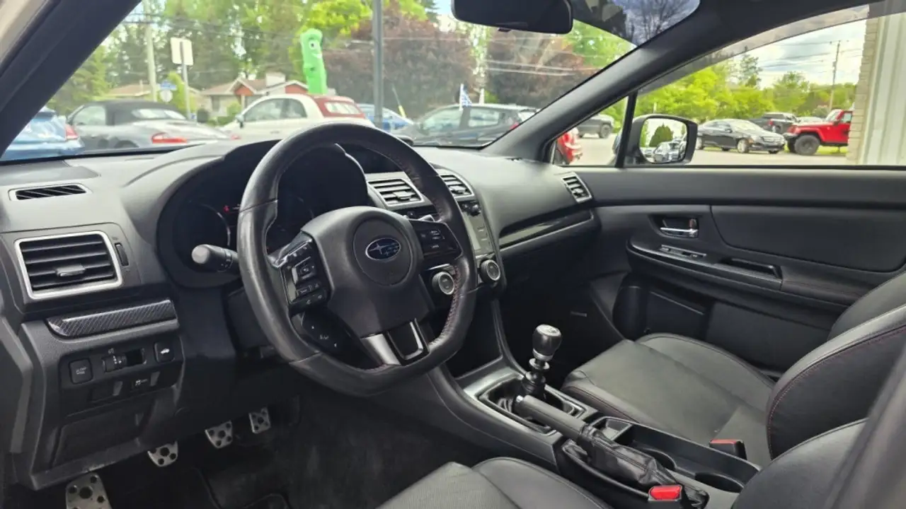 Subaru WRX снимка Subaru WRX