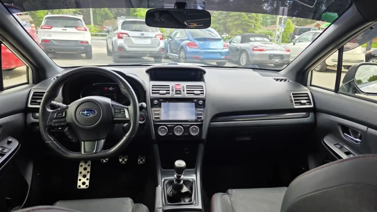 Subaru WRX снимка Subaru WRX