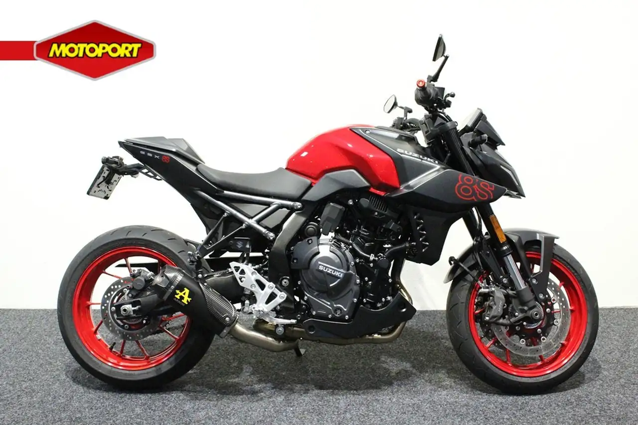 Suzuki GSX 8S