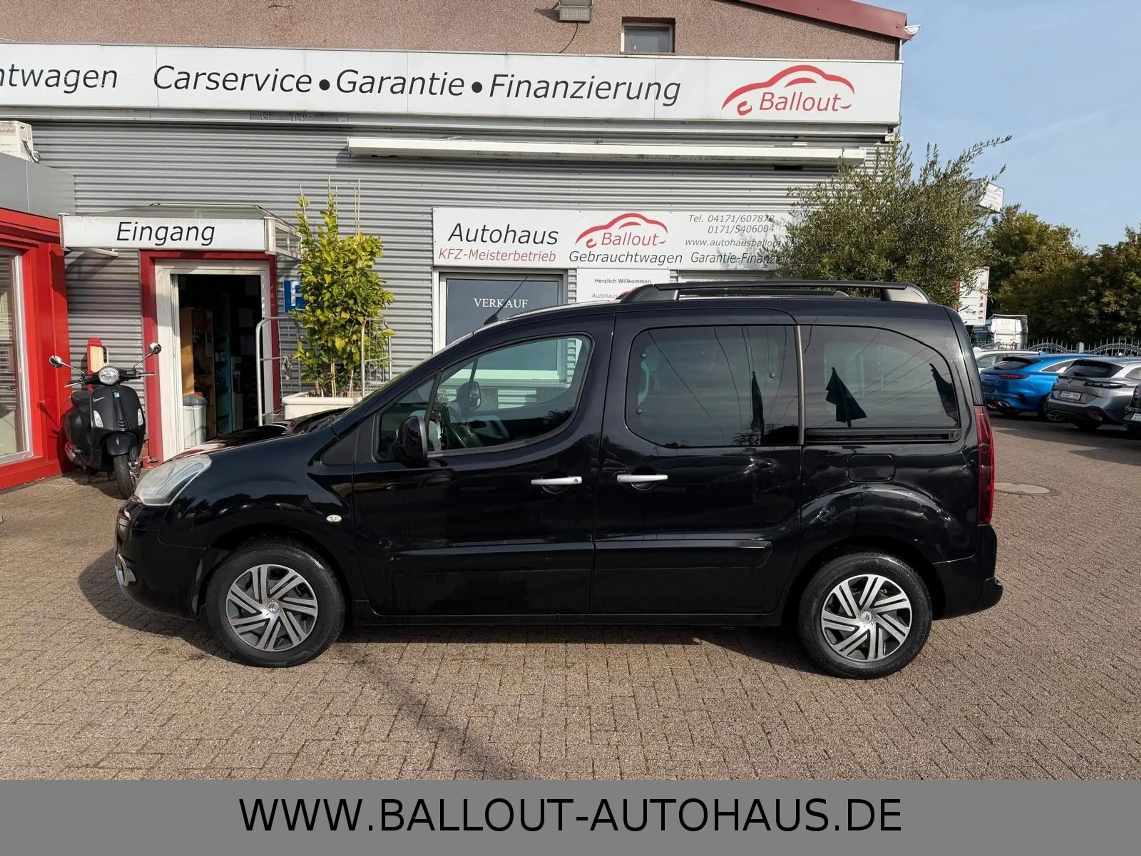 Citroen Berlingo Kombi Selection*AHK*TEMPO*PANO*NAVI*SHZ
