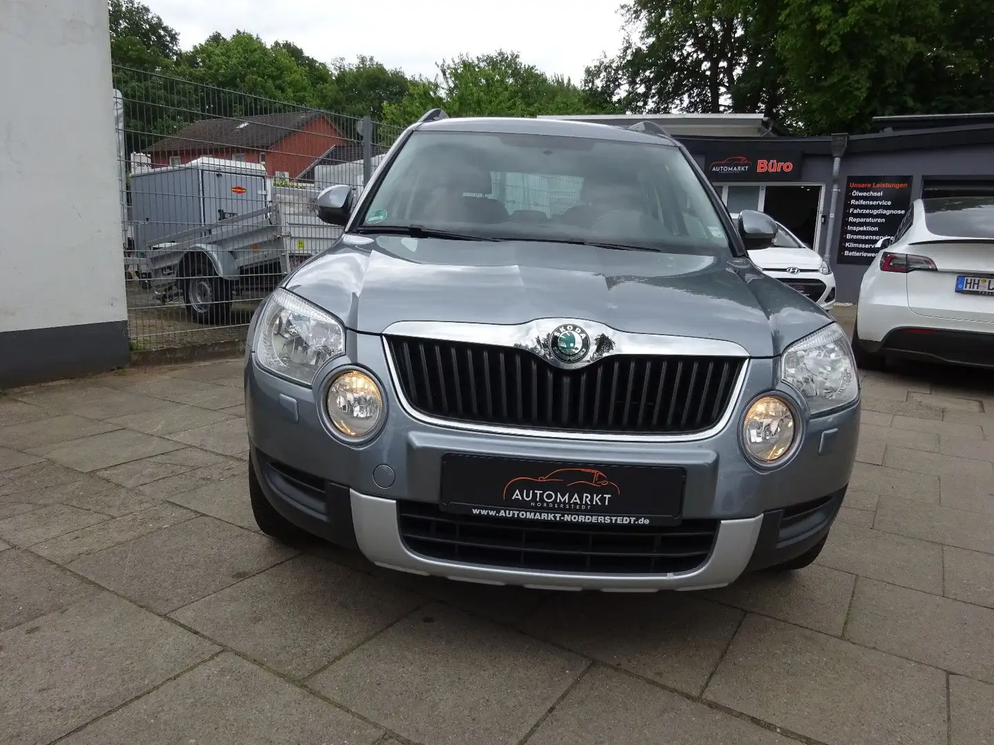 Skoda Yeti Ambition/Klimaautomatic/AHK/2-Hand Grey - 2