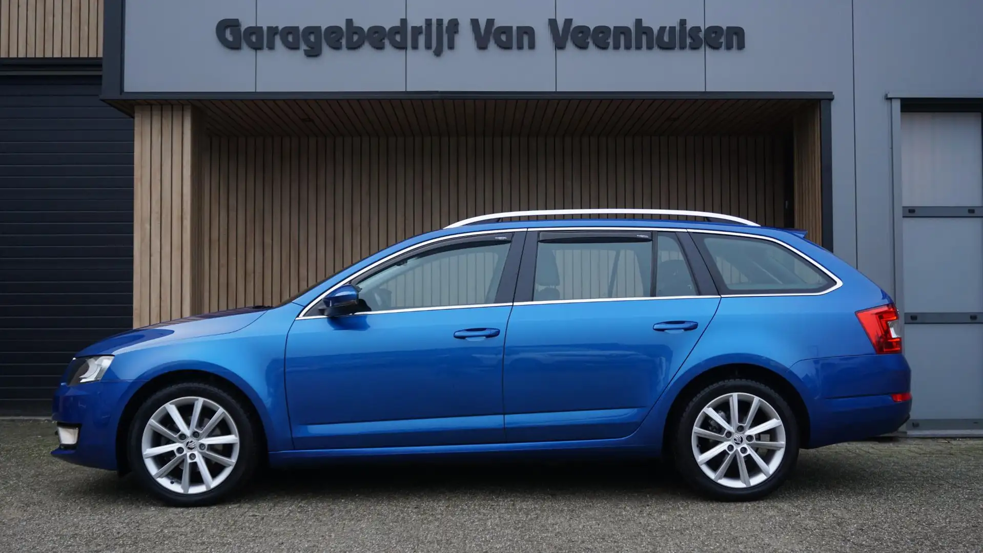 Skoda Octavia Combi 1.2 TSI 105pk Ambition Businessline Navi Cli Blauw - 2