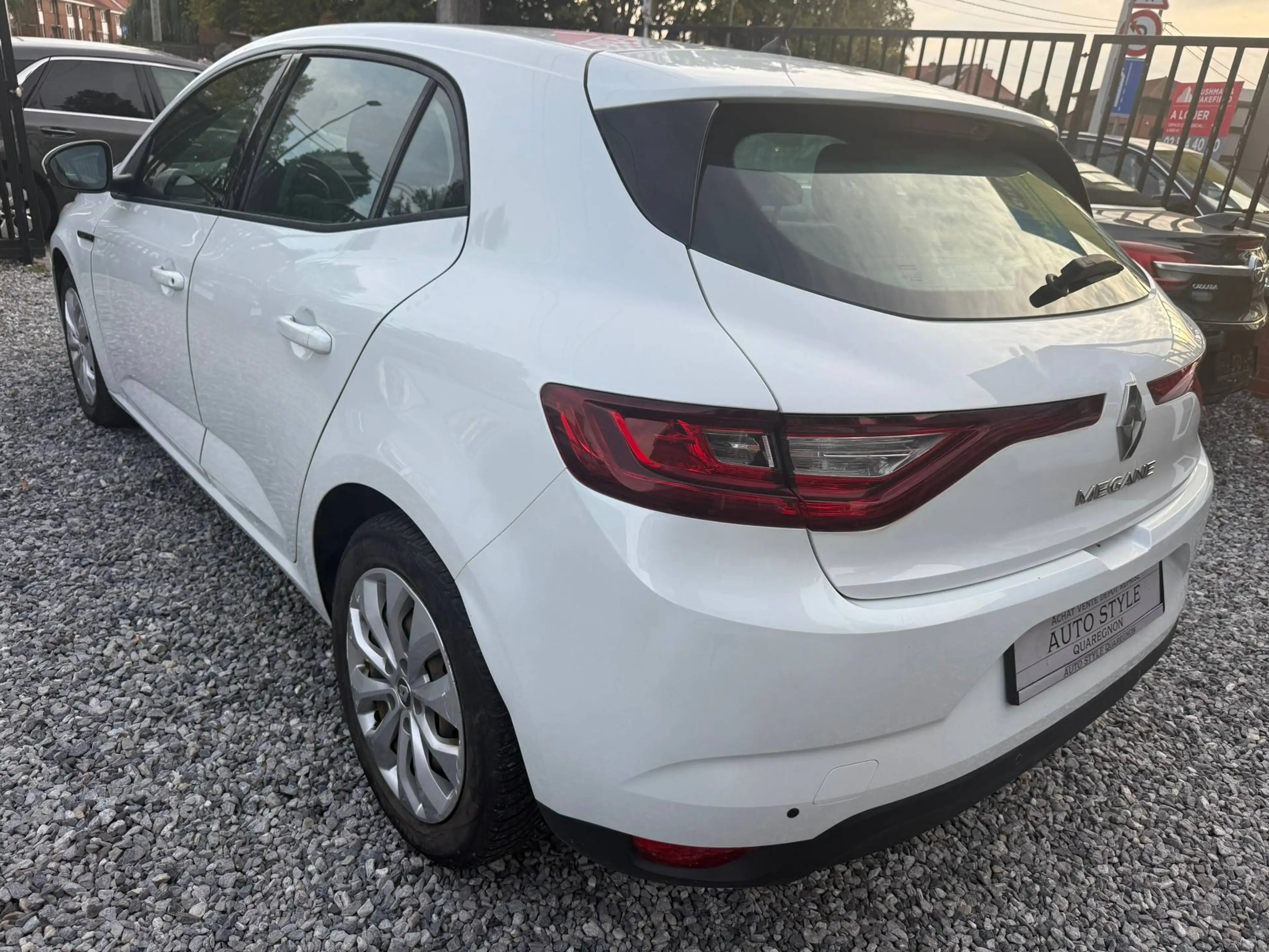 Renault Megane Megane 1.5 dCi/CLIM/PDC/REGULATEUR — photo 4