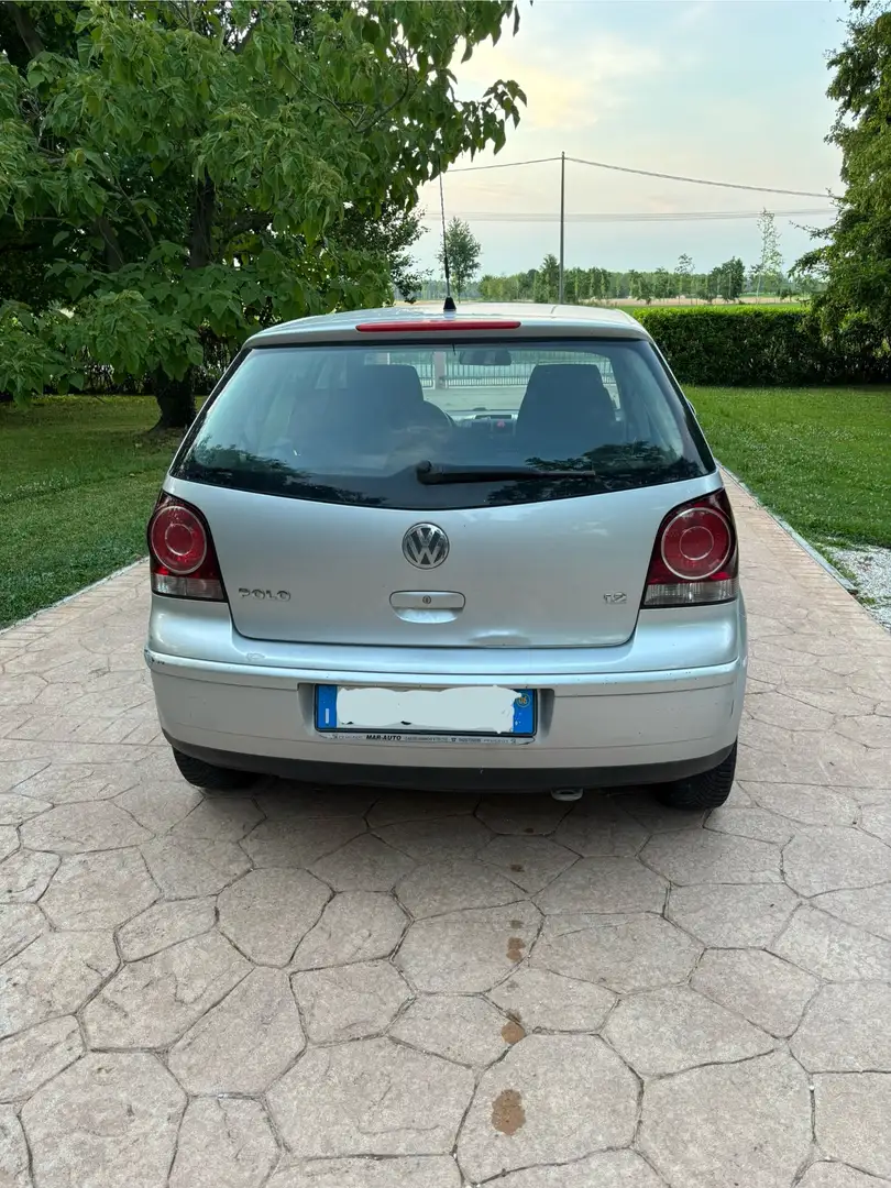 Volkswagen Polo - 2
