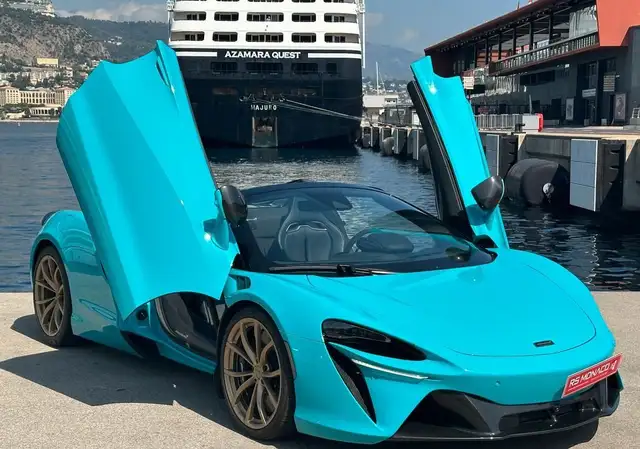 McLaren Artura spider 3.0 v6 700 malus payé
