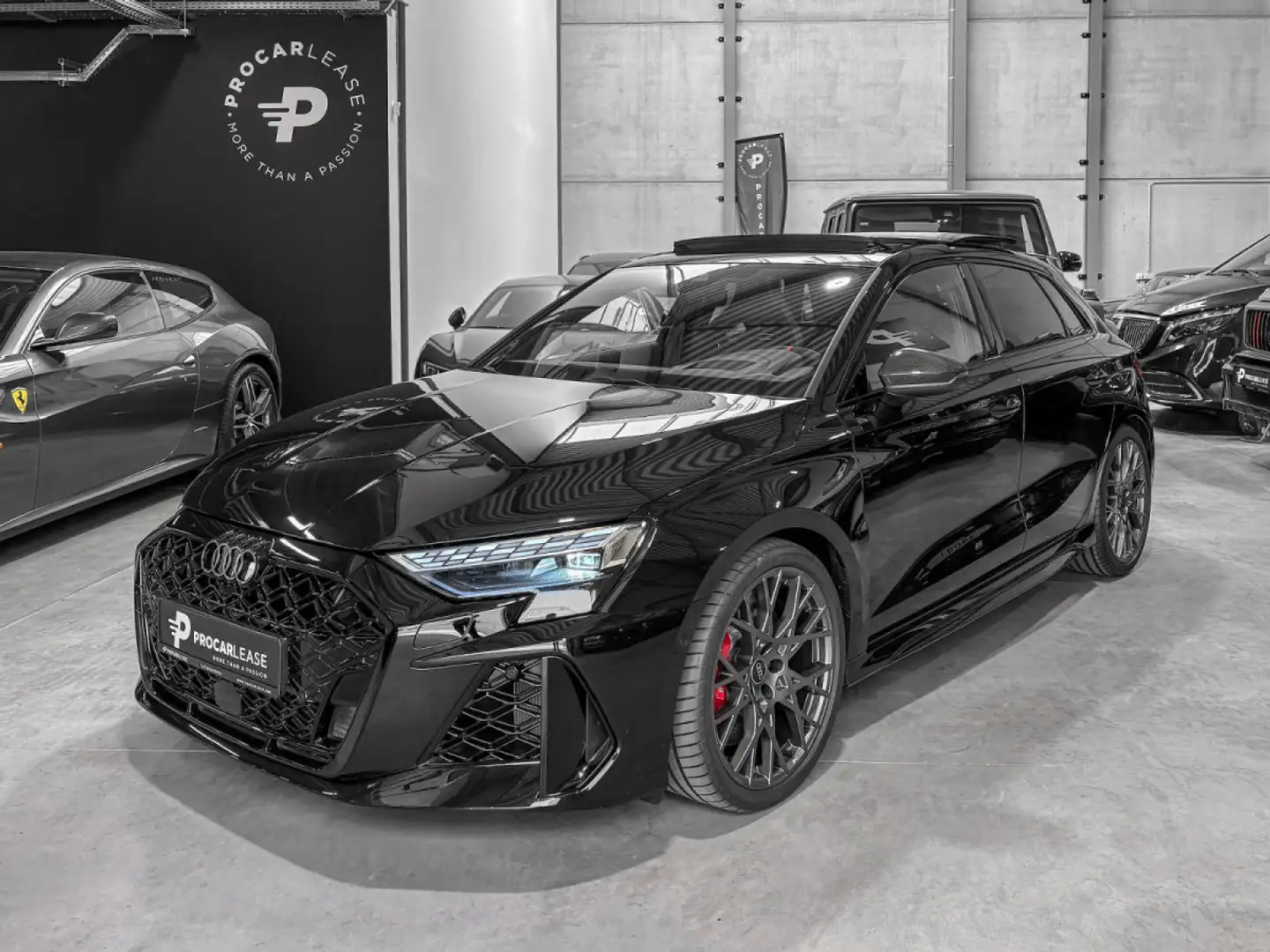 Audi RS3 Sportback 2.5 TFSI quattro/PERF/CARBONE/Pano/ /19/ Black - 1