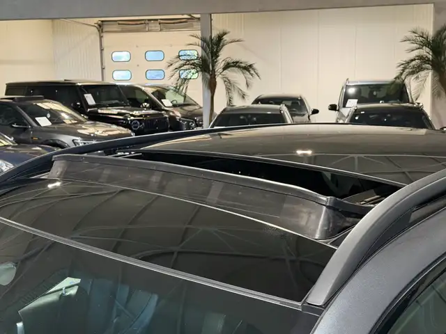 Mercedes-Benz GLE view 4