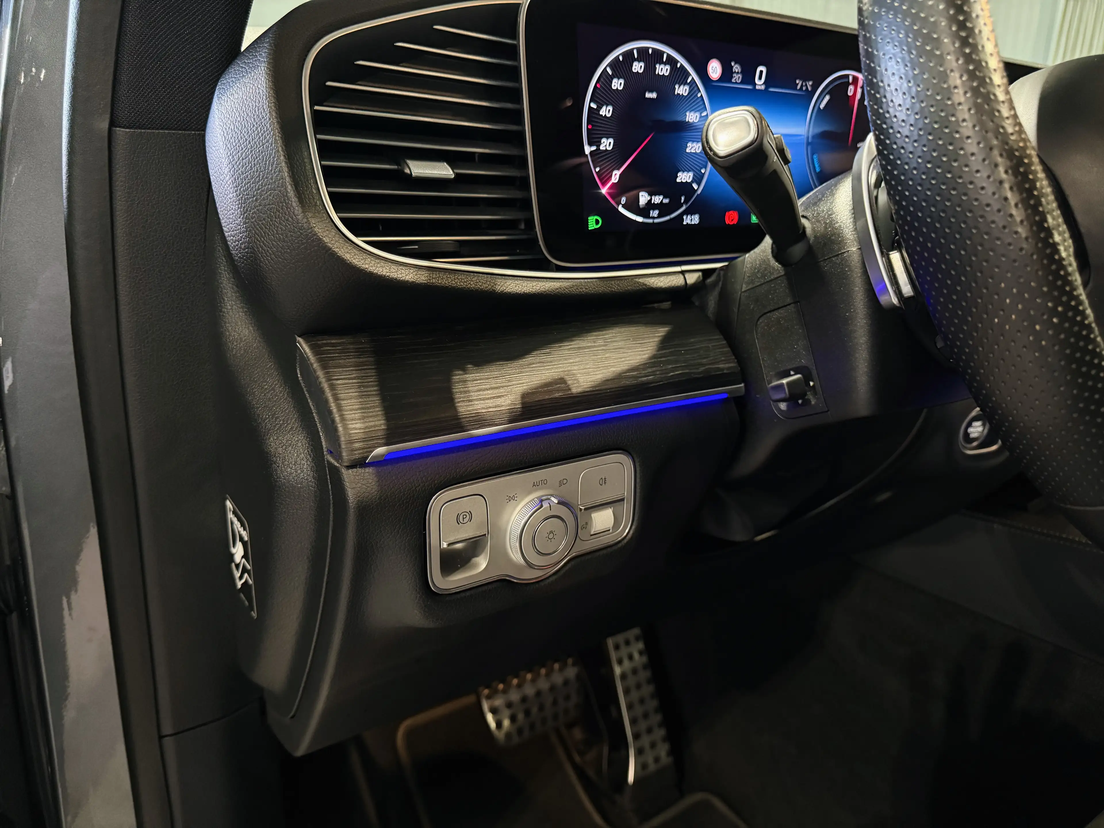 Mercedes-Benz GLE 400 e 4Matic AMG-Line - Garantie — photo 15