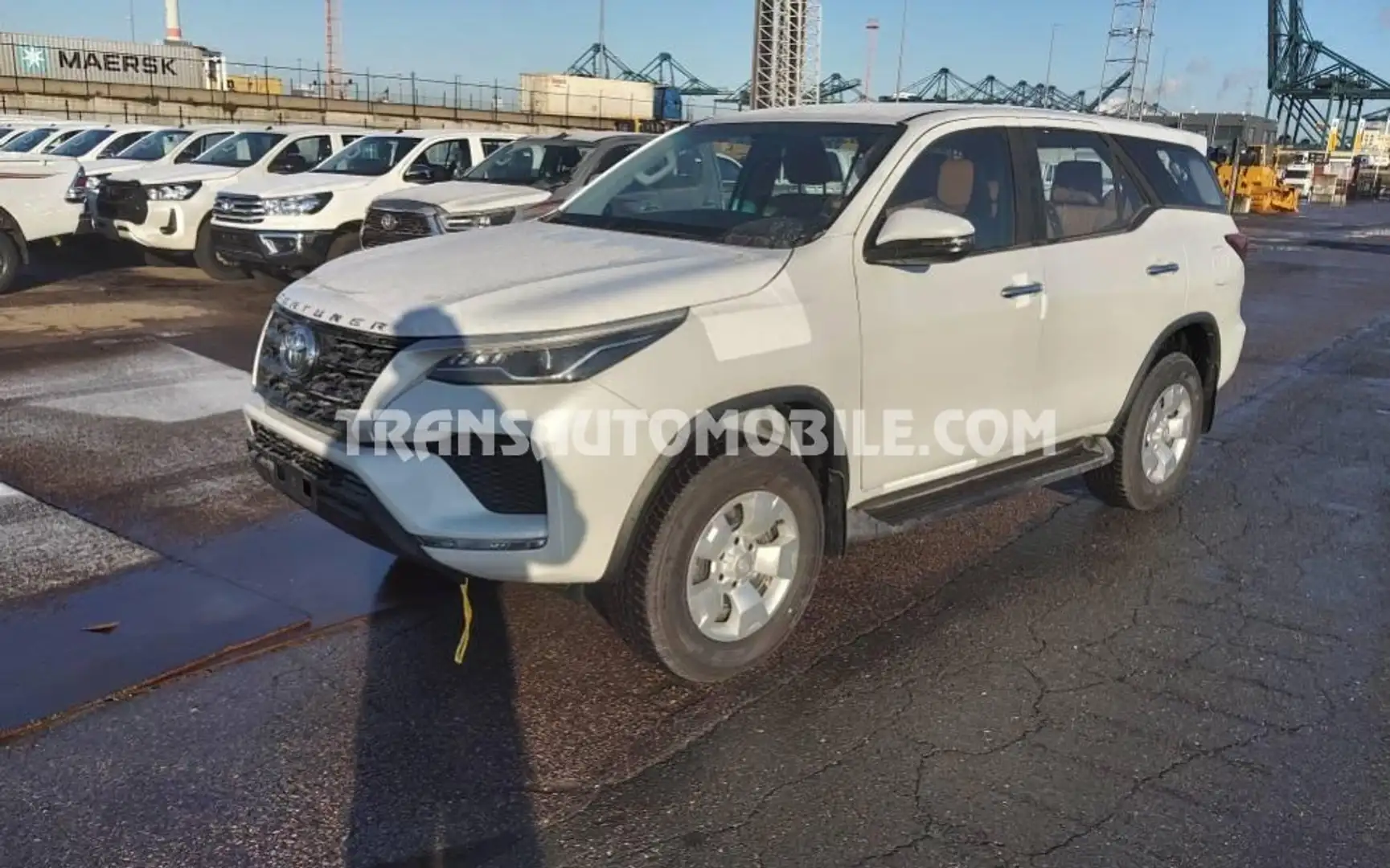 Toyota Fortuner 2.4L TD - EXPORT OUT EU TROPICAL VERSION - EXPORT Siyah - 1