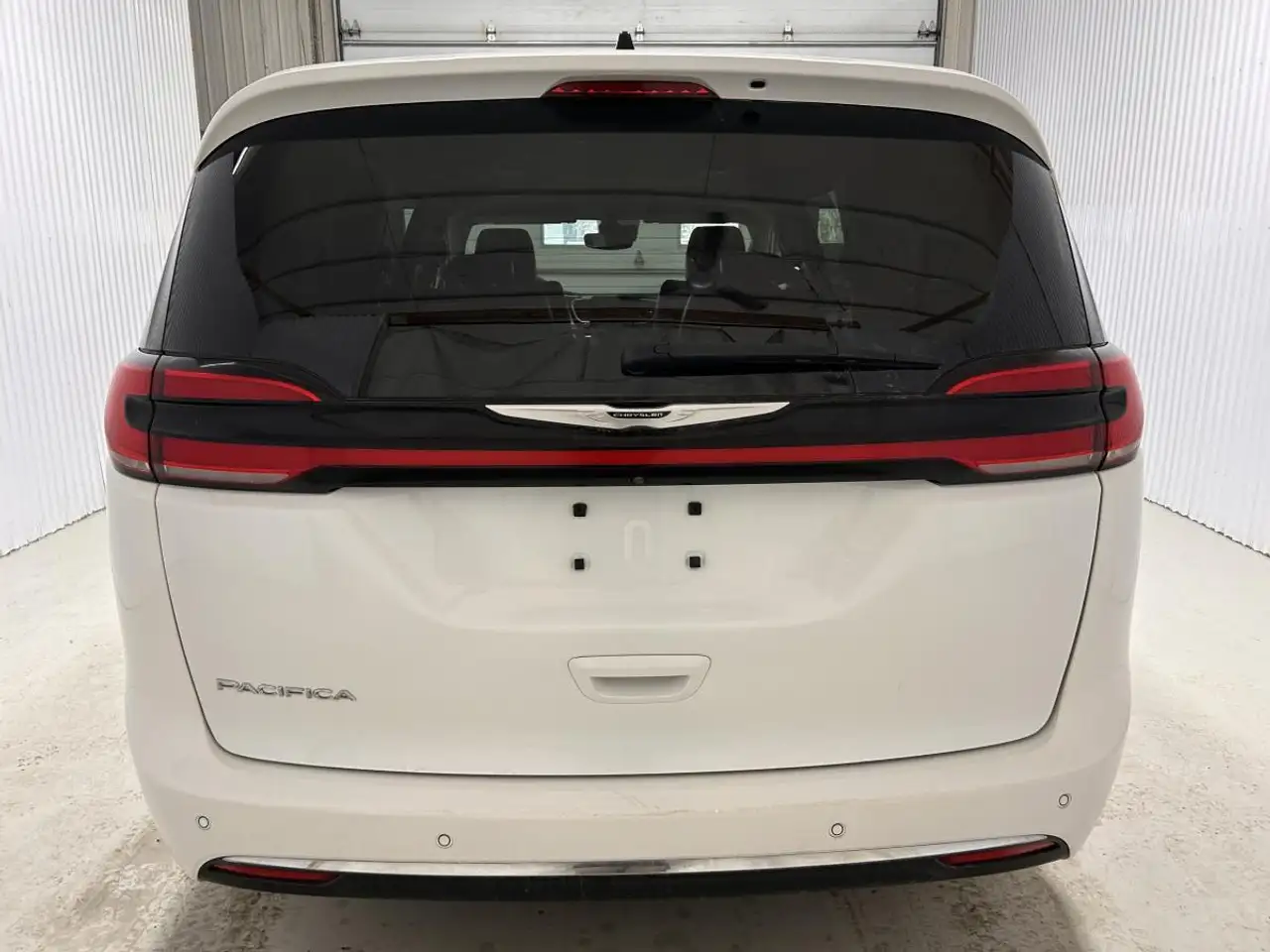 Chrysler Pacifica снимка Chrysler Pacifica