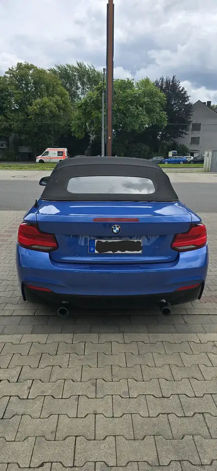 BMW 235