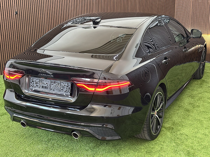 Jaguar XE P300 AWD R-Dynamic S Aut. — photo 11