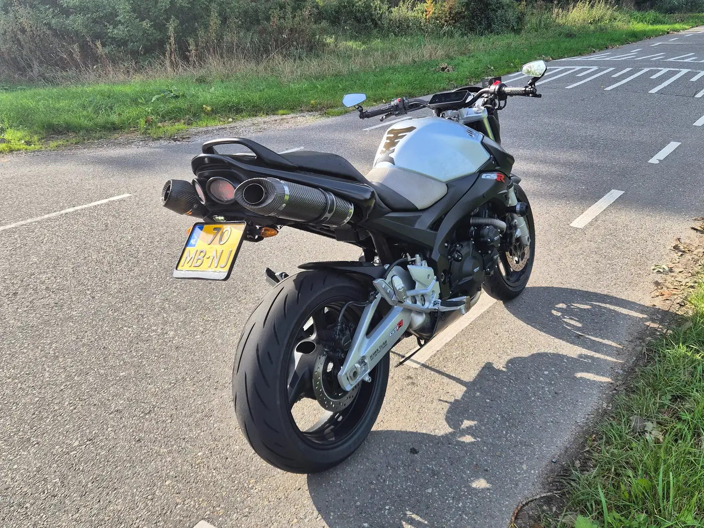 Suzuki GSR 600 Zwart - 2