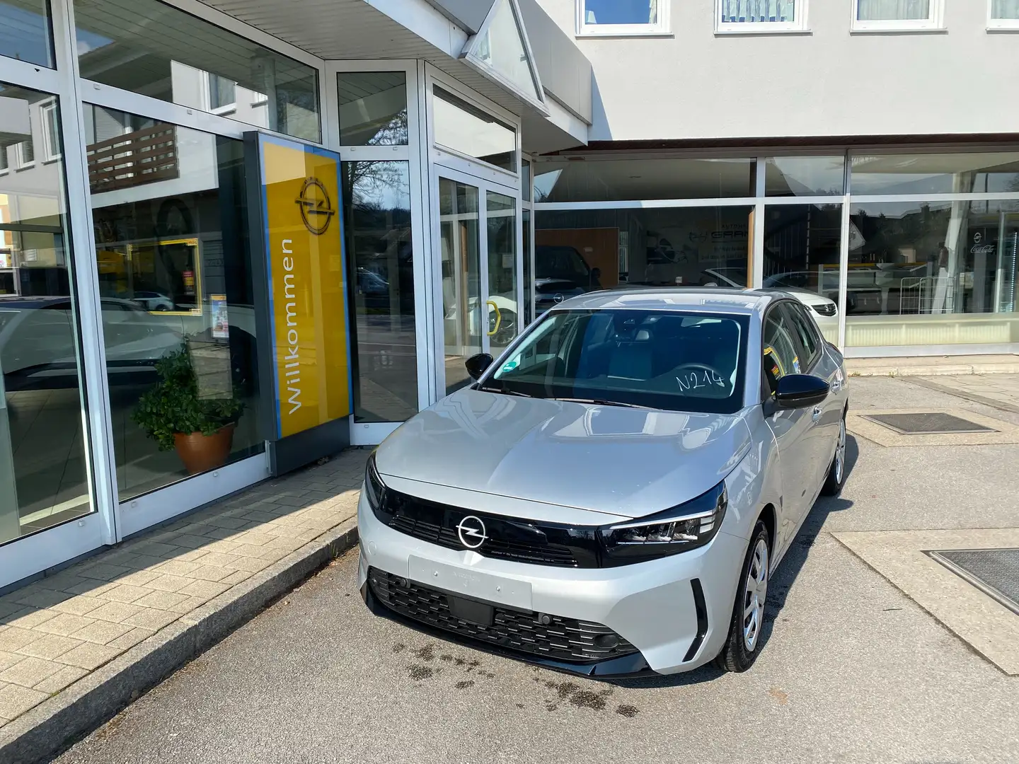 Opel Corsa Edition Zilver - 1