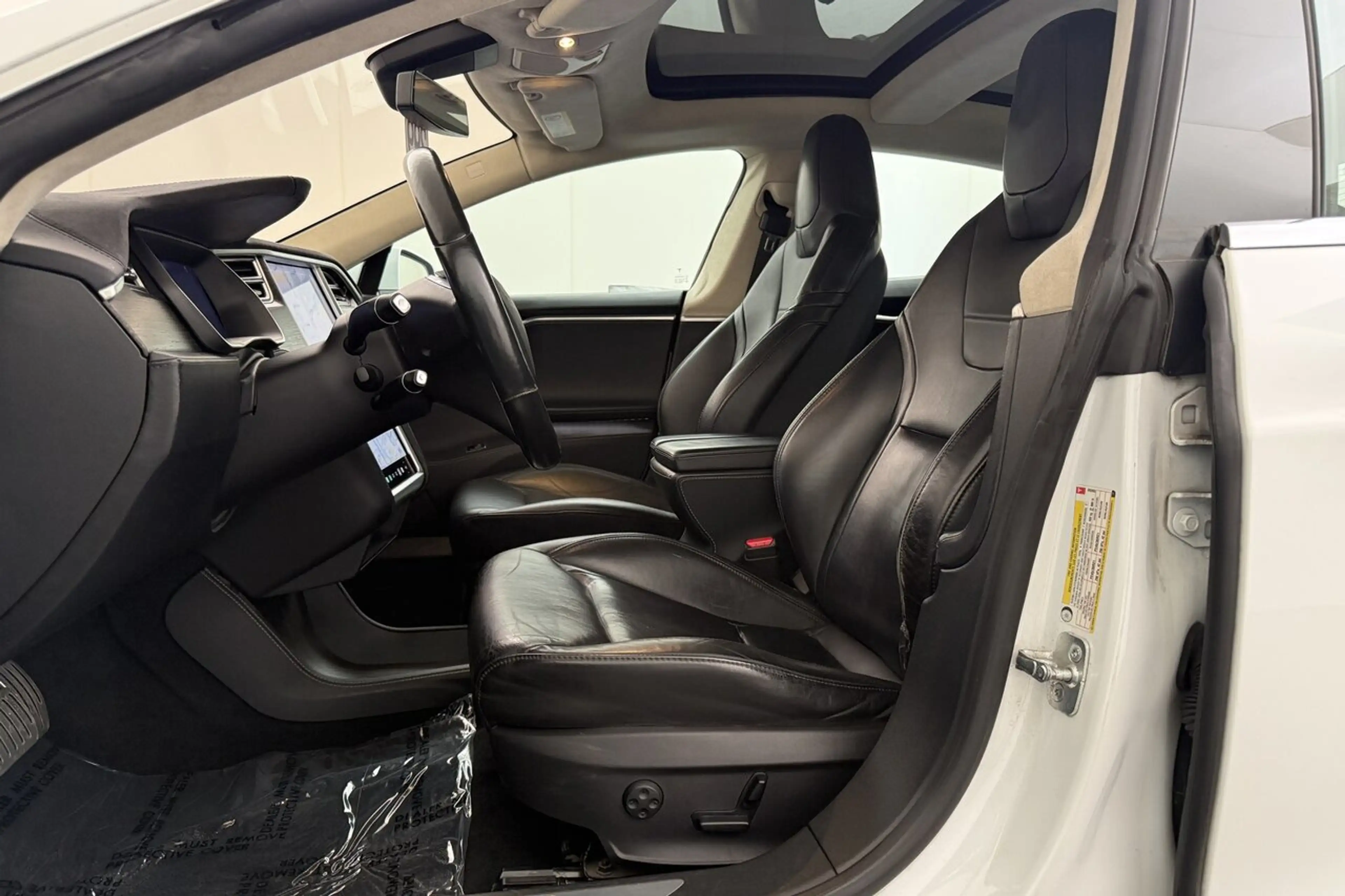 Tesla Model S P85D - FREE SUPERCHARGING - 2024 NEW BATTERY — photo 15