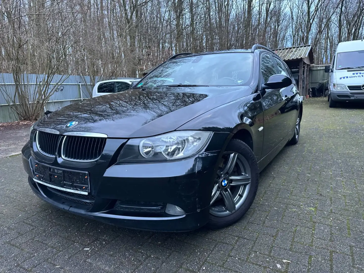 BMW 318 d Touring Advantage/Klima/PDC/MFL/DR/Iso/AHK* Noir - 2