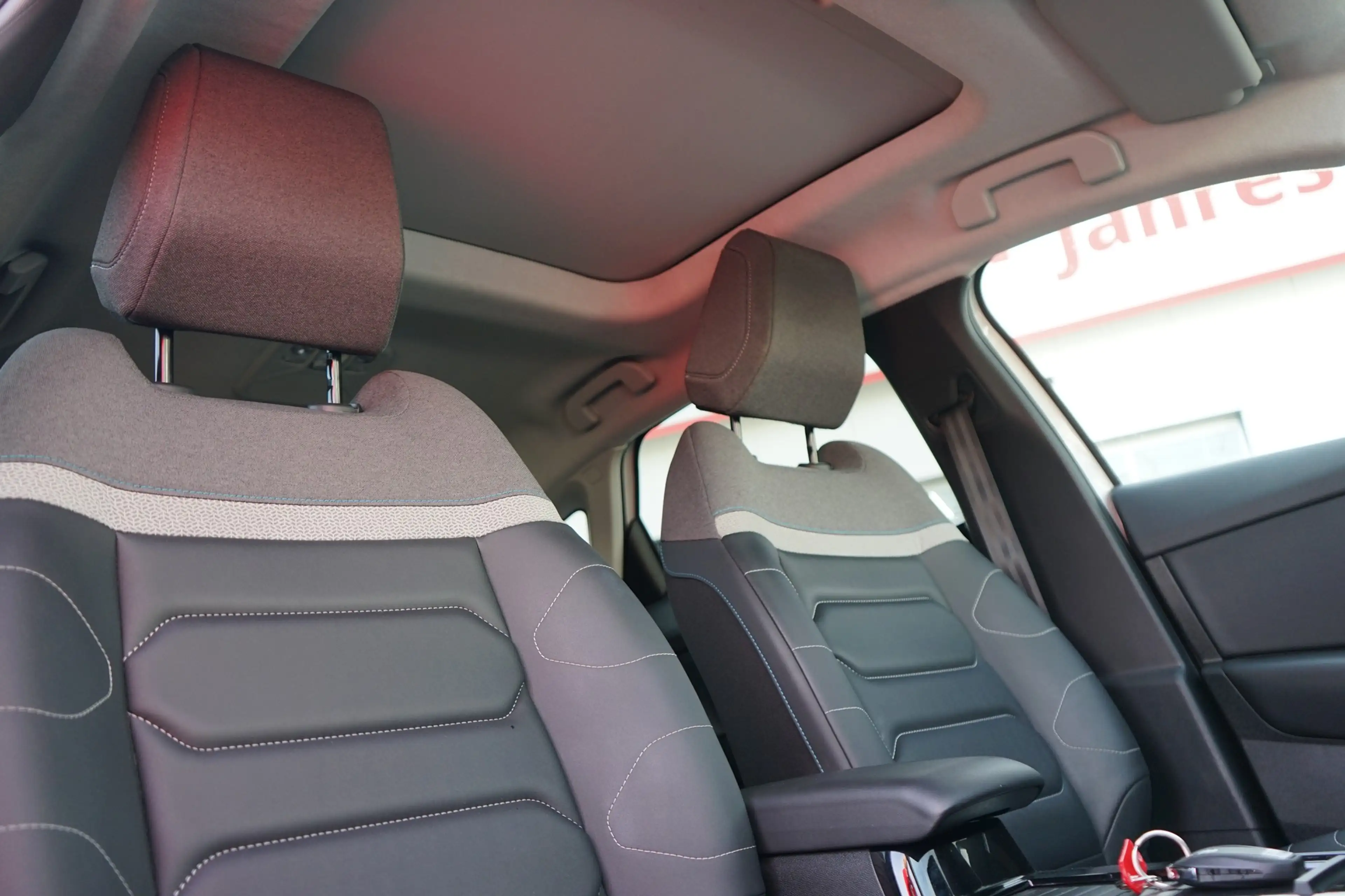 Citroen C4 1.2 12V e-THP Plus LED Navi ACC Totwinkel — photo 7