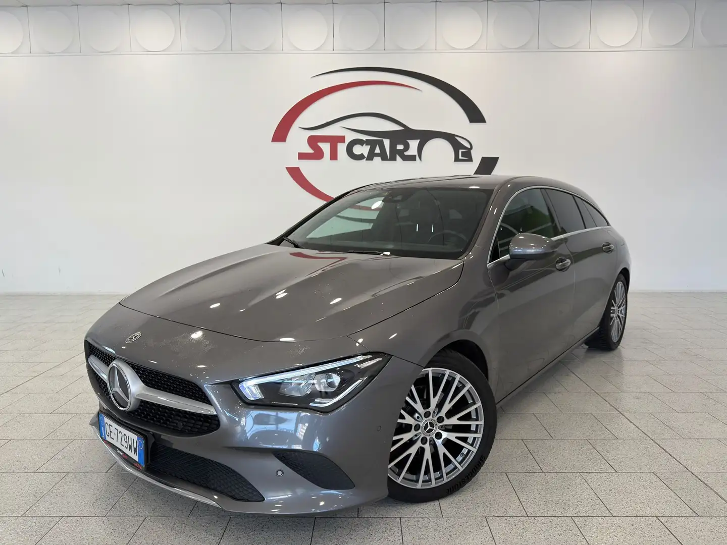 Mercedes-Benz CLA 200 Shooting Brake d Edition1 auto 136cv Argento - 1
