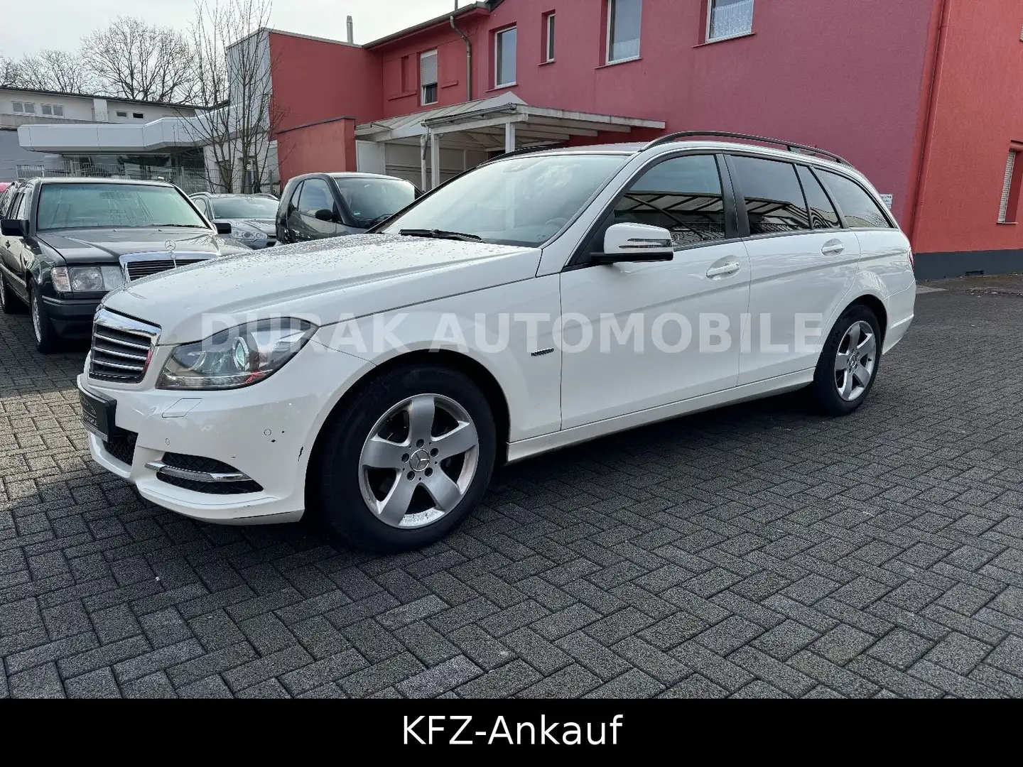 Mercedes-Benz C 200 C -Klasse T  CDI / AUTOMATIK / NAVI / ECO Weiß - 1