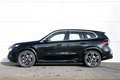 BMW iX1 xDrive30 Launch Edition | M Sportpakket | Elektris Zwart - thumbnail 2