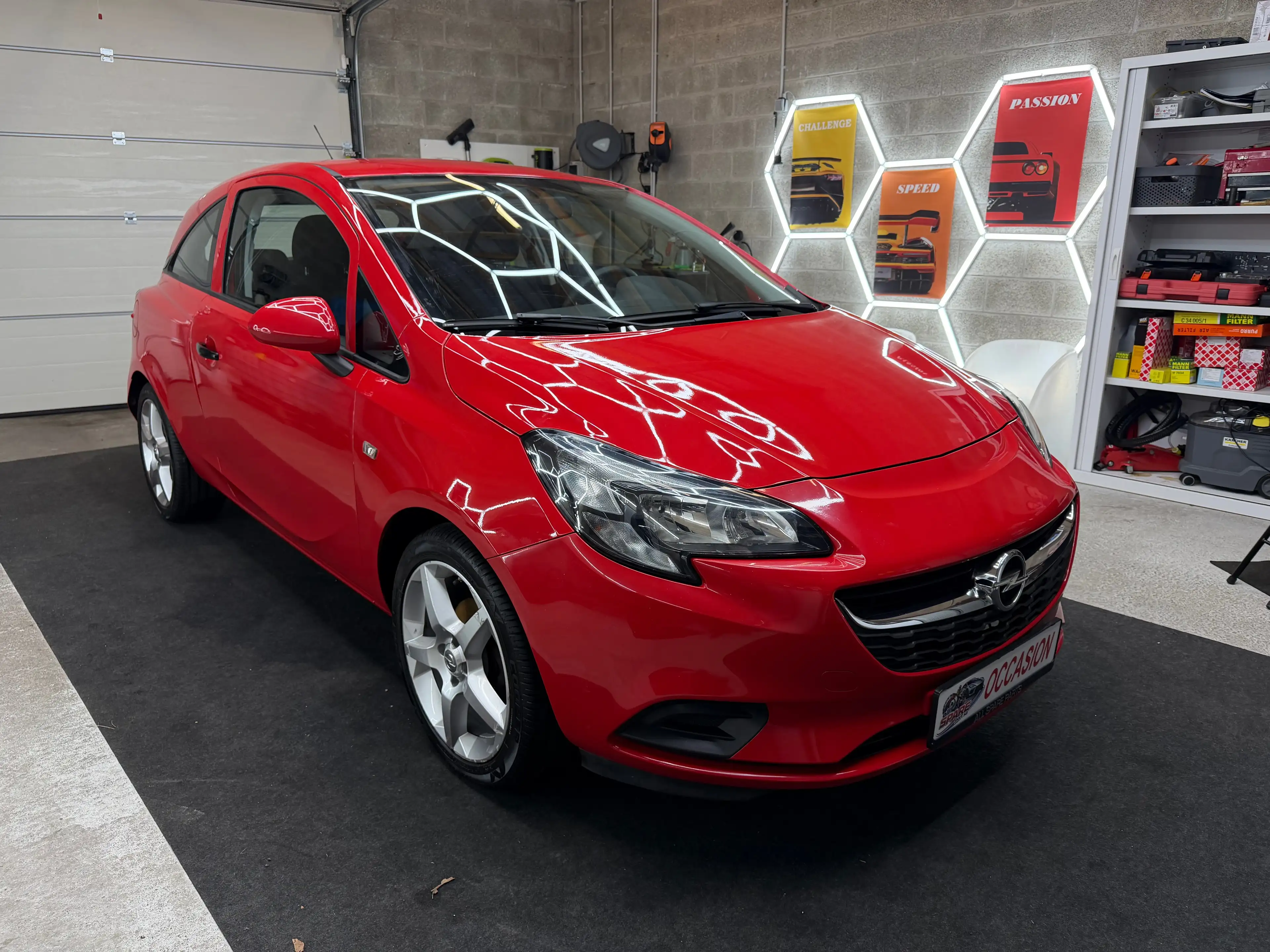 Opel Corsa 1.2 i 70cv Garantie 12 mois Airco Jantes — photo 3