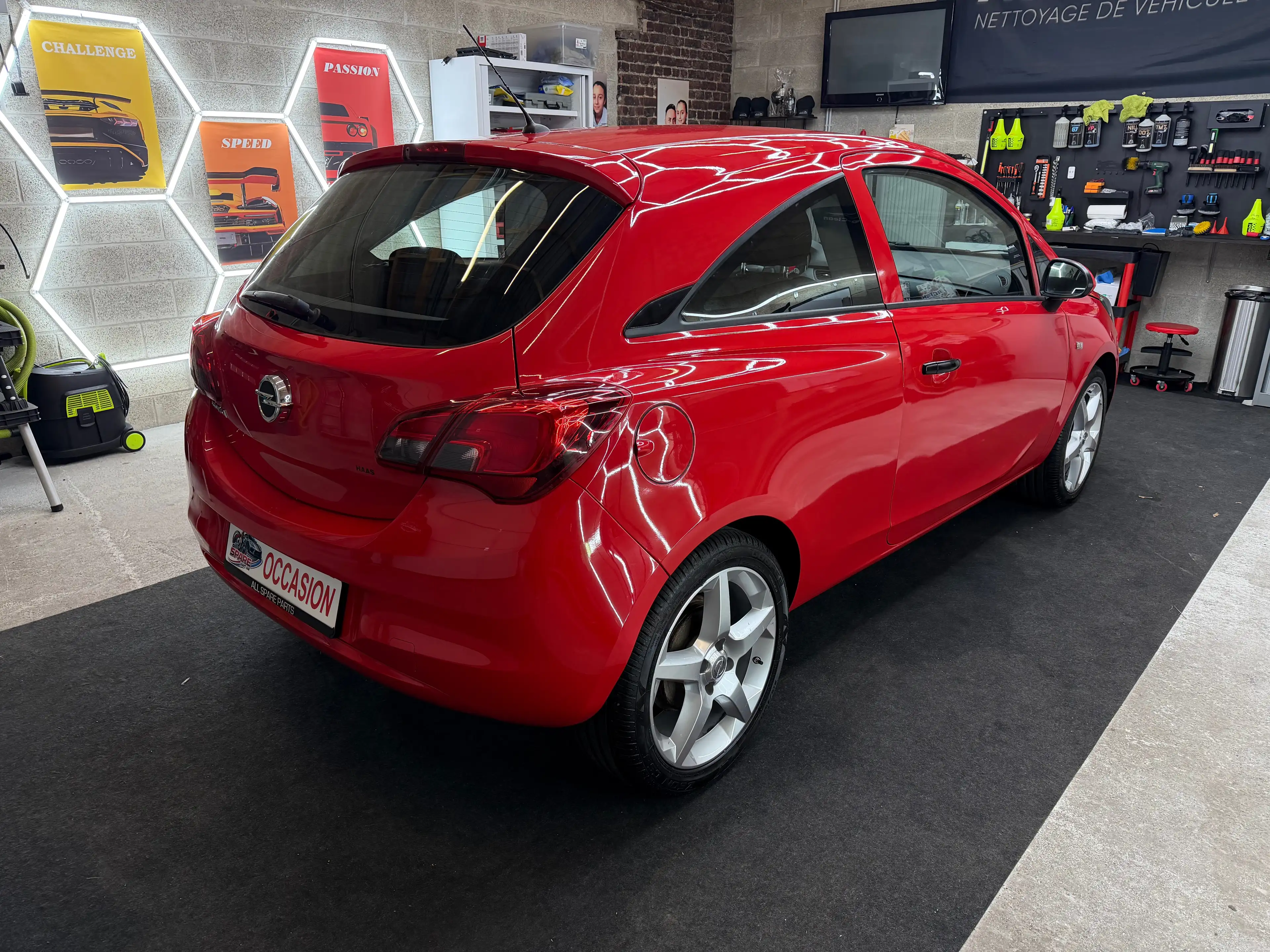 Opel Corsa 1.2 i 70cv Garantie 12 mois Airco Jantes — photo 4