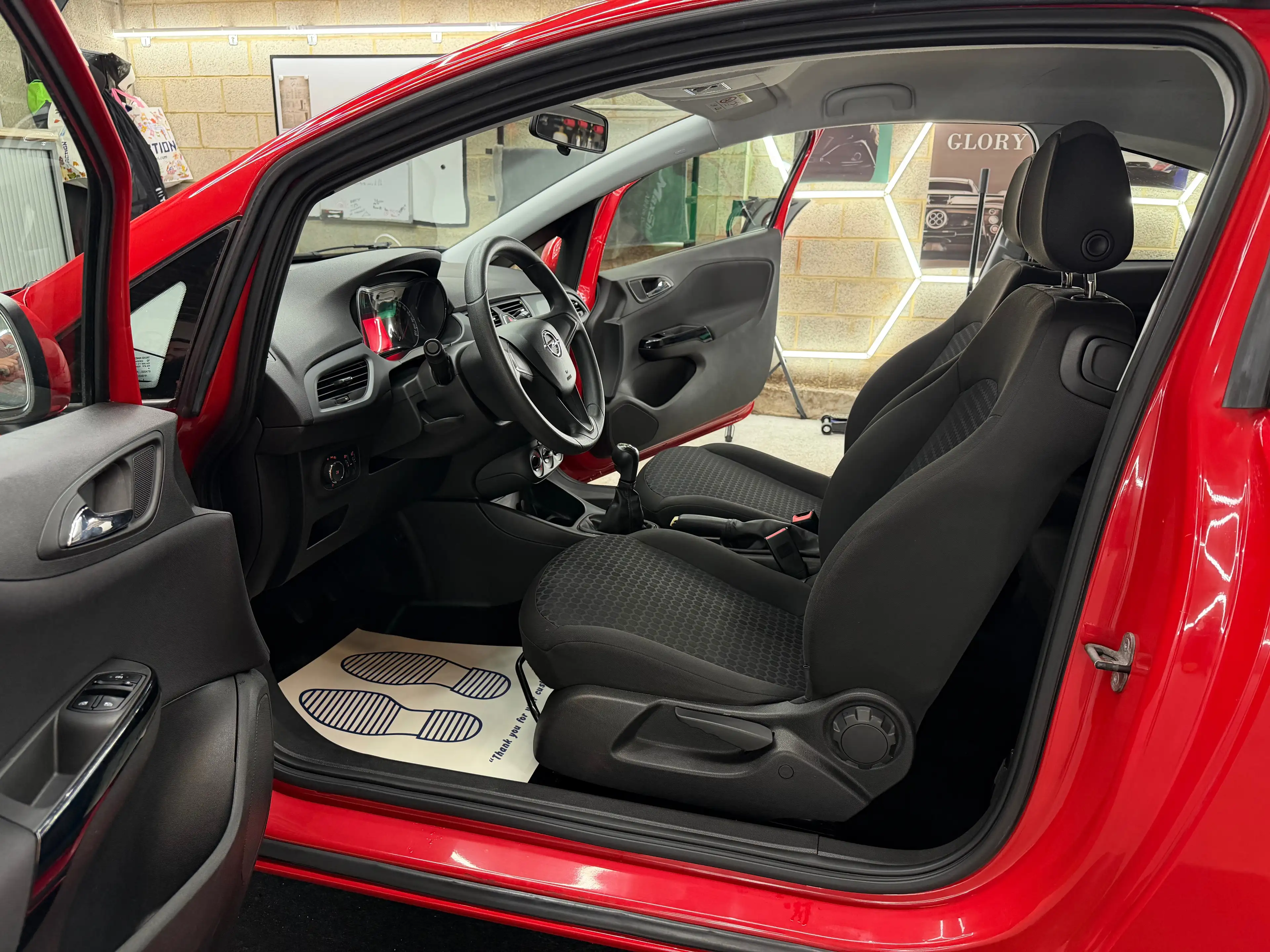 Opel Corsa 1.2 i 70cv Garantie 12 mois Airco Jantes — photo 8