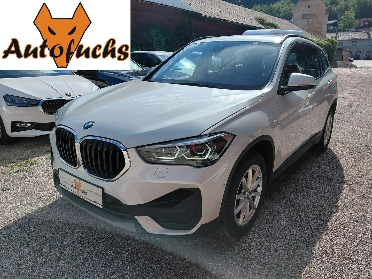 BMW X1 sDrive 18 d * Sportsitze, AHK, Kamera, usw..* Weiß - 1
