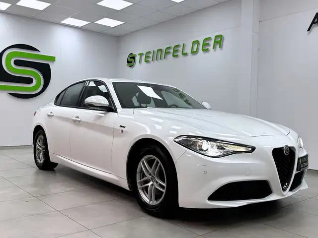 Alfa Romeo Giulia 2.2 Sprint / KAMERA / ACC / BI-XENON