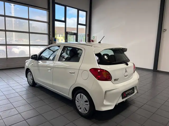 Mitsubishi Space Star view 4