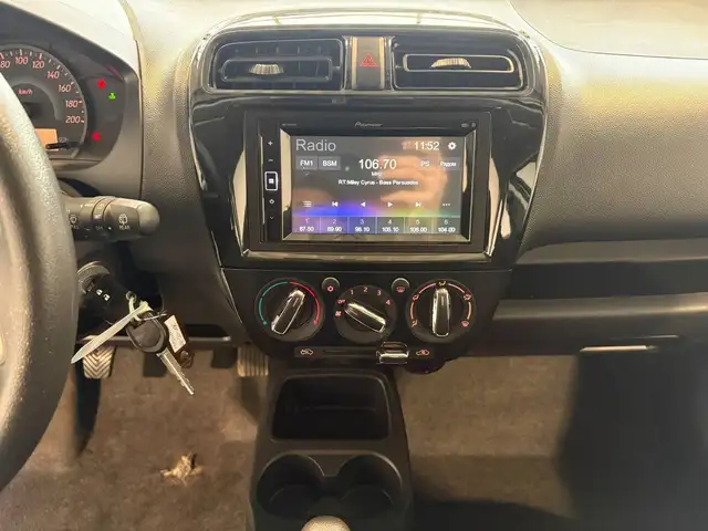 Mitsubishi Space Star view 11
