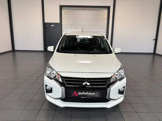Mitsubishi Space Star view 2