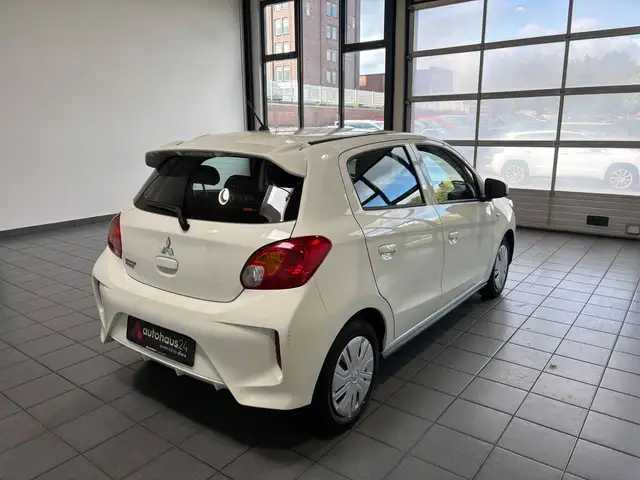 Mitsubishi Space Star view 5