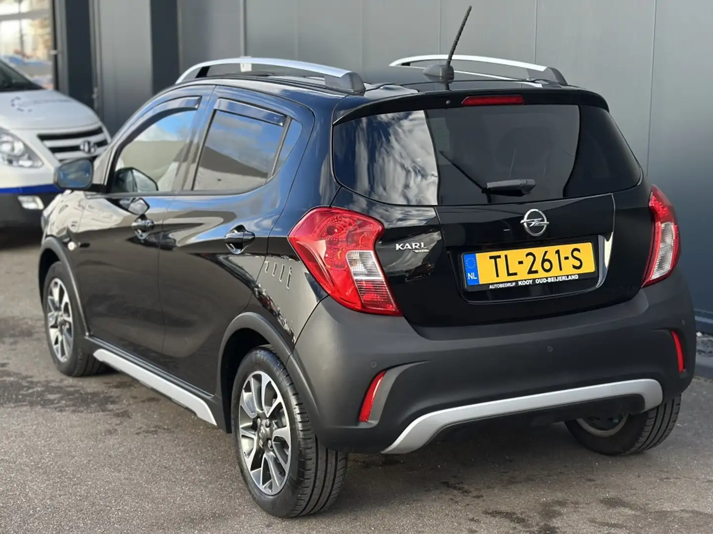 Opel Karl 1.0 Rocks Online Edition / Automaat / Navi Noir - 2