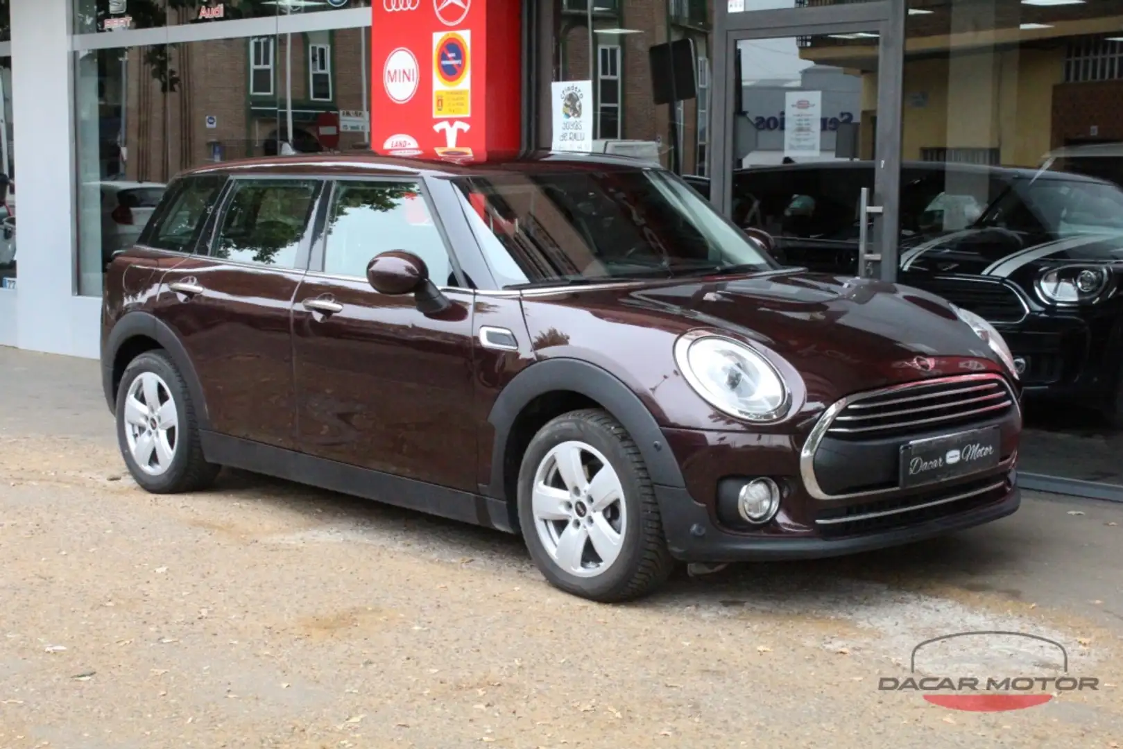 MINI John Cooper Works Clubman One D Marrón - 1