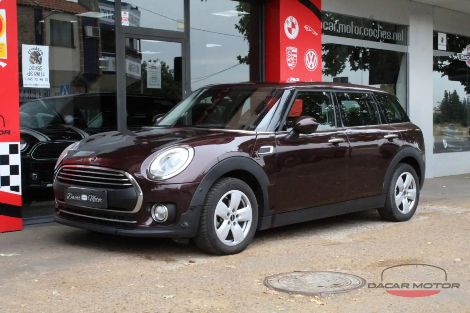 MINI John Cooper Works Clubman One D Marrón - 2