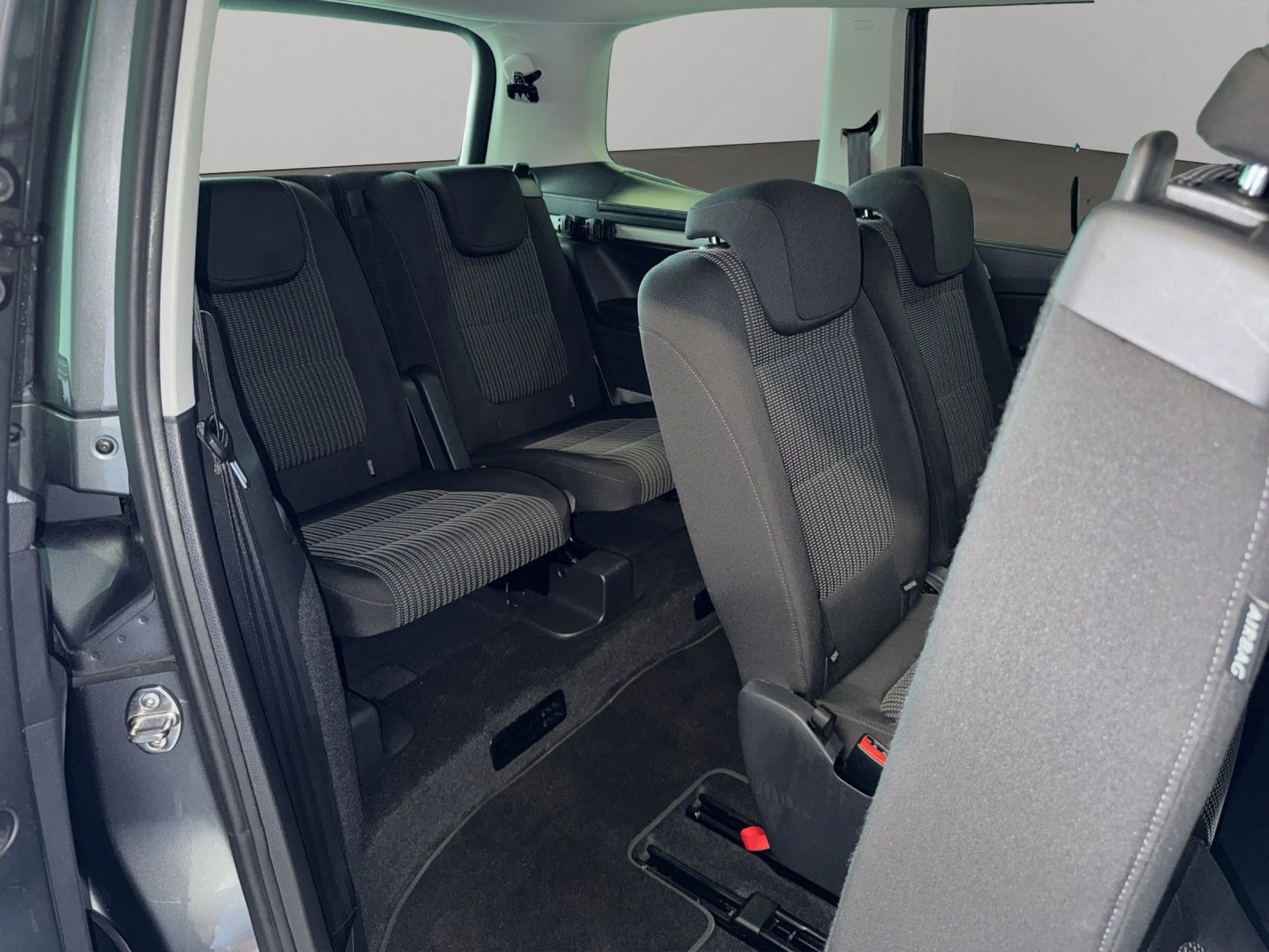 SEAT Alhambra Style*App-Connect*AHK*7-Sitzer* — photo 15